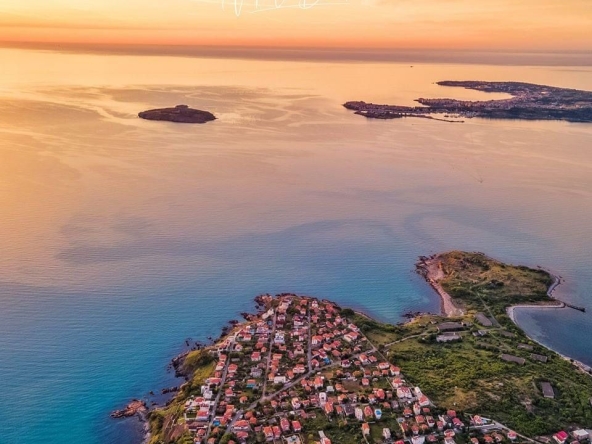 Къща в Бургас, Възраждане - 140 кв.м за 1286 €/кв.м - Снимка #1