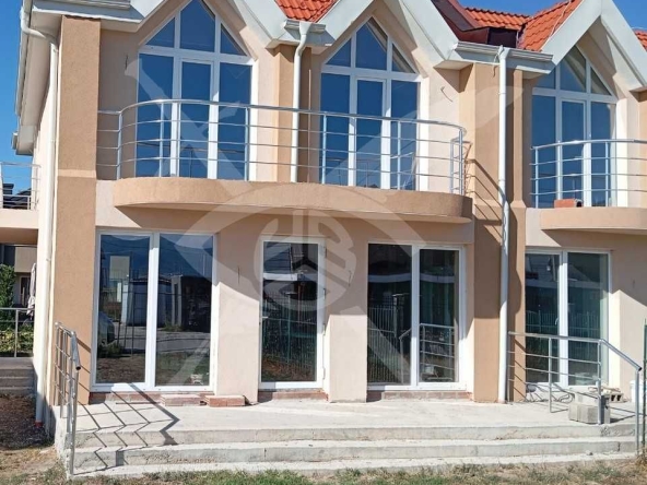 Къща в с. Равно поле, Област София-област - 150 кв.м за 1727 €/кв.м - Снимка #1