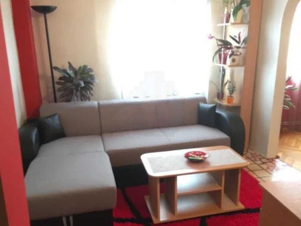 Дава се под наем Тристаен апартамент в Пловдив, Младежки Хълм - 88 кв.м за 306 € - Снимка #1