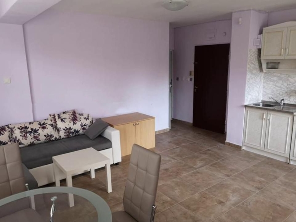 Дава се под наем Едностаен апартамент в София, Гео Милев - 40 кв.м за 400 € - Снимка #1