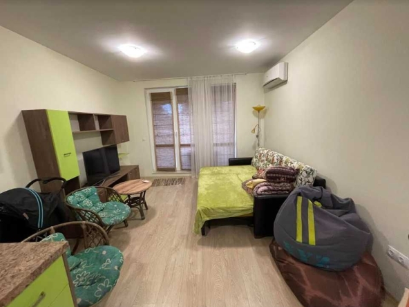 Дава се под наем Двустаен апартамент в Бургас, Сарафово - 70 кв.м за 178.5 € - Снимка #1