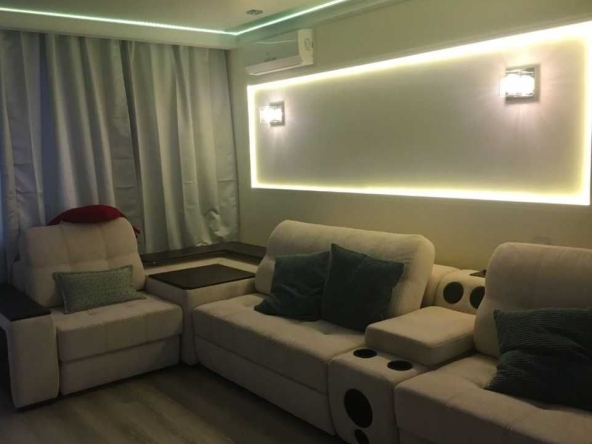 Дава се под наем Тристаен апартамент в Пловдив, Захарна фабрика - 88 кв.м за 290.7 € - Снимка #1