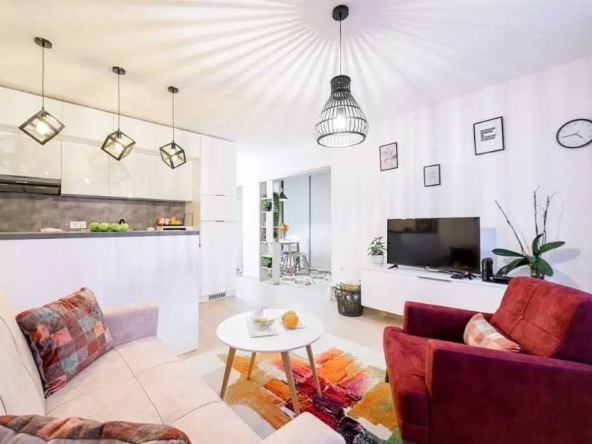 Тристаен апартамент в София, Борово - 109 кв.м за 1780 €/кв.м - Снимка #1