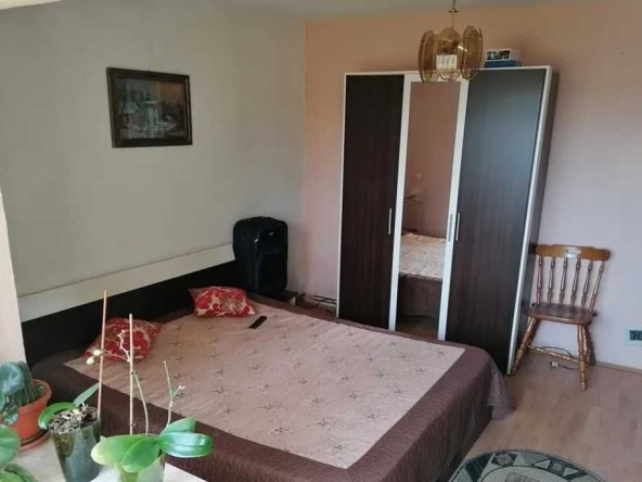 Дава се под наем Тристаен апартамент в Пловдив, Център - 72 кв.м за 193.8 € - Снимка #1