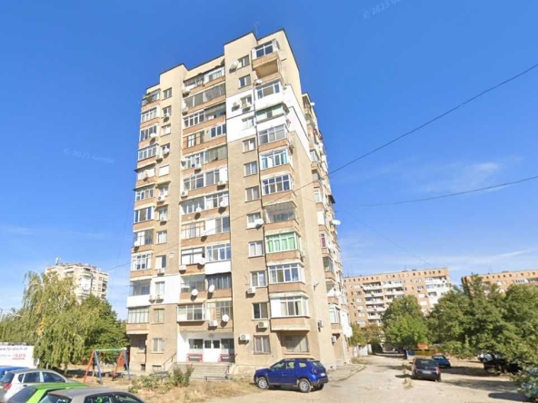 Двустаен апартамент в Казанлък - 64 кв.м за 877 €/кв.м - Снимка #1