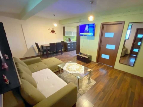 Дава се под наем Тристаен апартамент в Пловдив, Въстанически - 90 кв.м за 510 € - Снимка #1