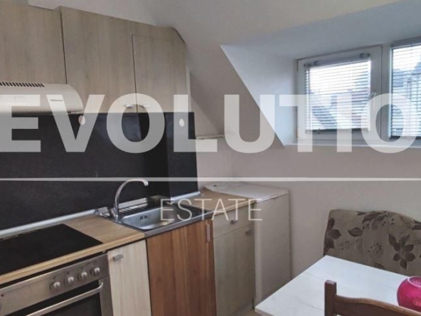 Дава се под наем Двустаен апартамент в Варна, Колхозен пазар - 45 кв.м за 350 € - Снимка #1