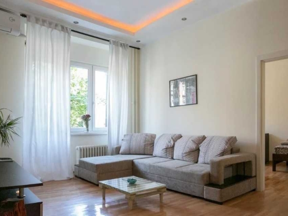 Дава се под наем Двустаен апартамент в София, Дианабад - 74 кв.м за 372.3 € - Снимка #1