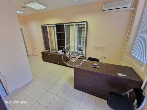 Магазин в Варна, Окръжна болница - 60 кв.м за 1202 €/кв.м - Снимка #1