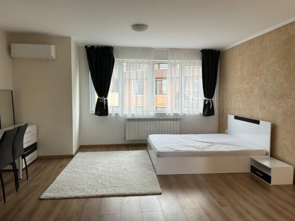 Дава се под наем Едностаен апартамент в София, Витоша - 50 кв.м за 440 € - Снимка #1