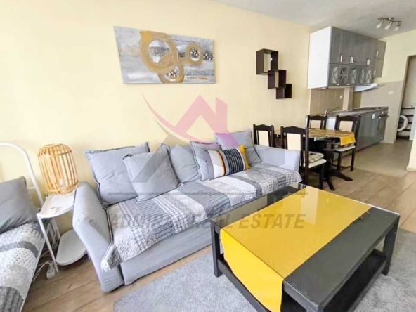 Дава се под наем Двустаен апартамент в Варна, Левски - 68 кв.м за 614 € - Снимка #1