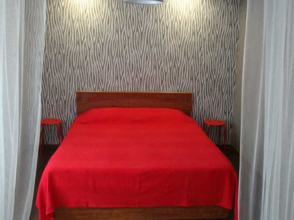 Дава се под наем Двустаен апартамент в Пловдив, Изгрев - 40 кв.м за 234.6 € - Снимка #1