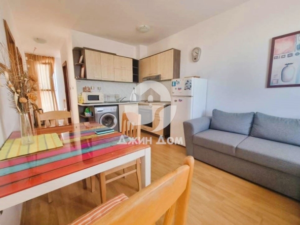 Тристаен апартамент в к.к. Слънчев бряг - 78 кв.м за 770 €/кв.м - Снимка #1