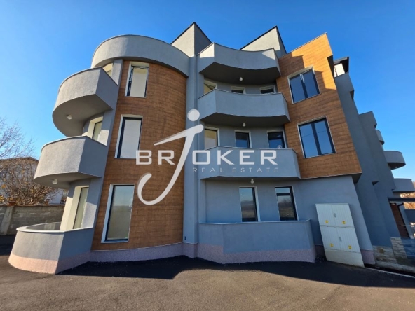 Четиристаен апартамент в с. Резбарци, Област Кърджали - 164 кв.м за 384 €/кв.м - Снимка #1