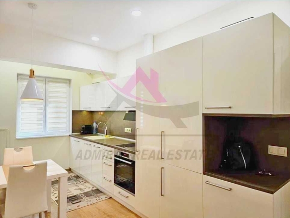 Дава се под наем Двустаен апартамент в Варна, Център - 40 кв.м за 750 € - Снимка #1