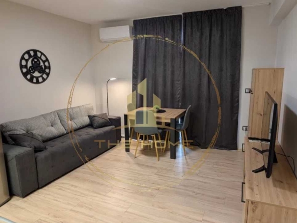 Дава се под наем Двустаен апартамент в Варна, Цветен квартал - 50 кв.м за 600 € - Снимка #1