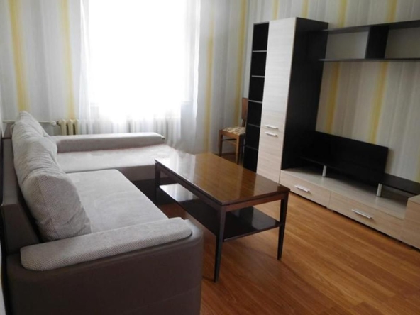 Дава се под наем Двустаен апартамент в София, Докторски паметник - 60 кв.м за 620 € - Снимка #1