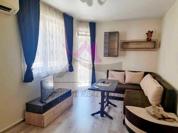 Дава се под наем Тристаен апартамент в Варна, Левски - 60 кв.м за 614 € - Снимка #1