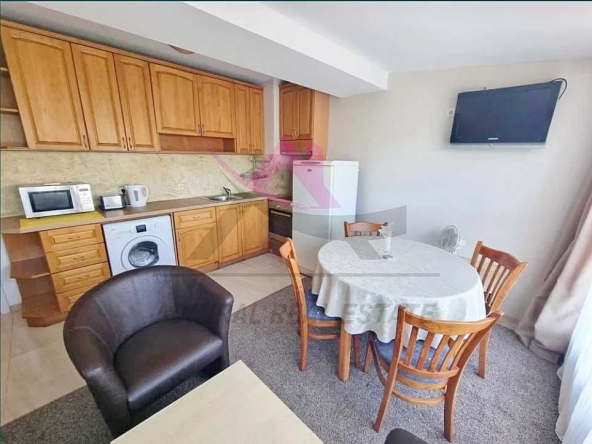 Дава се под наем Тристаен апартамент в Варна, Окръжна болница - 65 кв.м за 588 € - Снимка #1