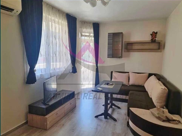 Дава се под наем Тристаен апартамент в Варна, Център - 55 кв.м за 700 € - Снимка #1