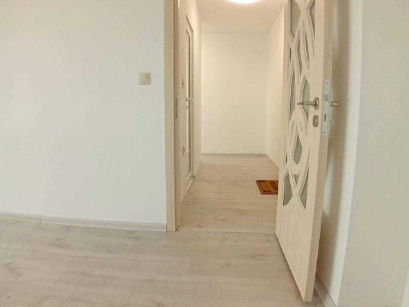 Двустаен апартамент в Варна, Владислав Варненчик - 42 кв.м за 1903 €/кв.м - Снимка #1