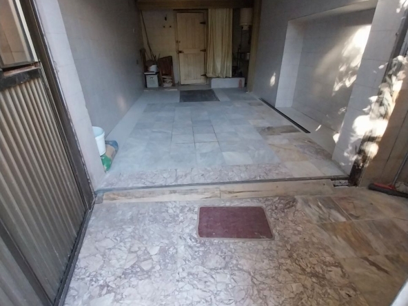 Дава се под наем Гараж / Паркомясто в Шумен, Център - 30 кв.м за 76.5 € - Снимка #1