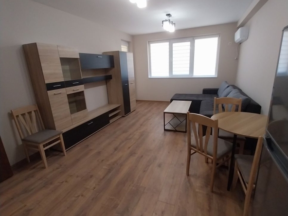 Дава се под наем Двустаен апартамент в Пазарджик, Запад - 70 кв.м за 321.3 € - Снимка #1