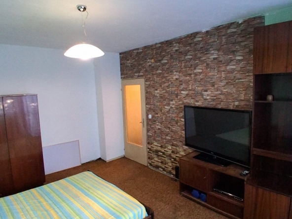 Дава се под наем Двустаен апартамент в Видин, Вида 1 - 50 кв.м за 178.5 € - Снимка #1