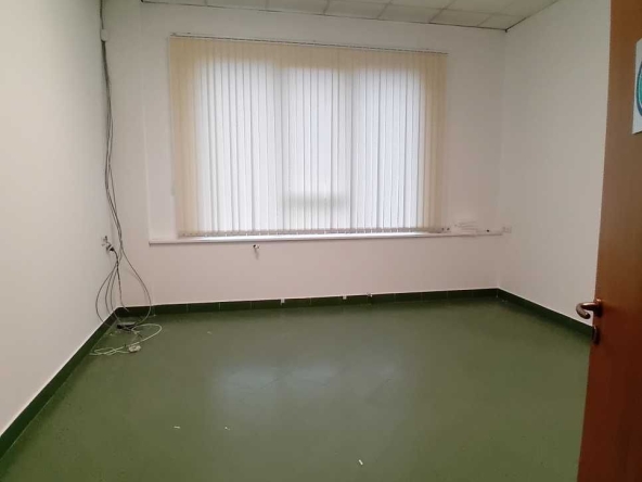 Дава се под наем Склад в София, Младост 3 - 19 кв.м за 113.22 € - Снимка #1