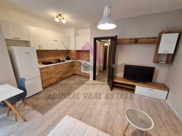 Дава се под наем Едностаен апартамент в Варна, м-т Траката - 40 кв.м за 350 € - Снимка #1