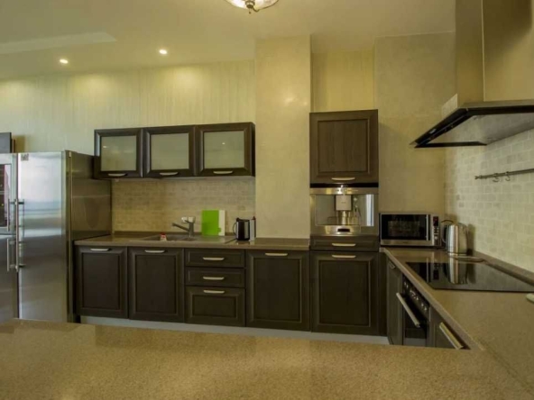 Дава се под наем Многостаен апартамент в Пловдив, Захарна фабрика - 98 кв.м за 413.1 € - Снимка #1