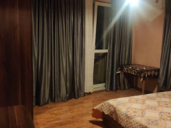 Дава се под наем Тристаен апартамент в София, Левски В - 90 кв.м за 647.19 € - Снимка #1