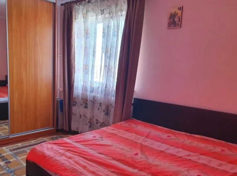 Дава се под наем  в Пловдив, Център - 17 кв.м за 91.8 € - Снимка #1
