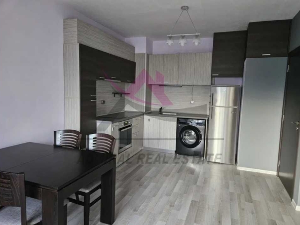 Дава се под наем Двустаен апартамент в Варна, Възраждане 1 - 60 кв.м за 398.82 € - Снимка #1