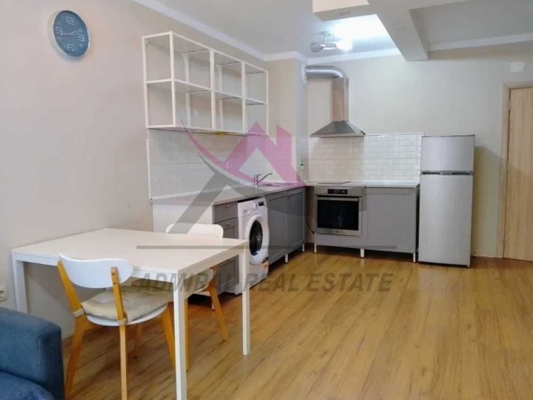 Дава се под наем Двустаен апартамент в Варна, Бриз - 100 кв.м за 498.27 € - Снимка #1