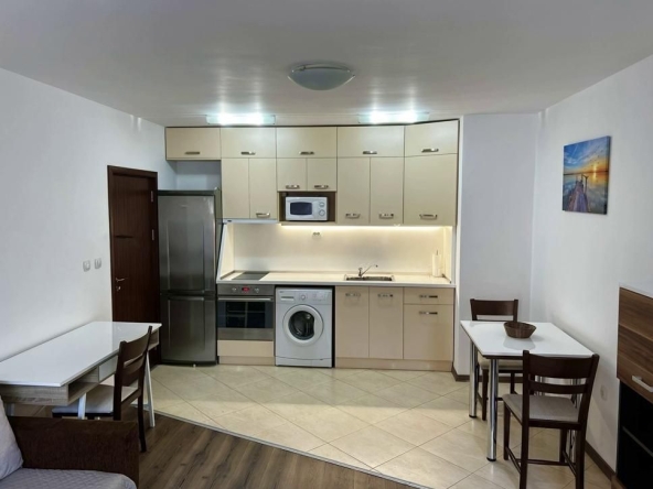 Дава се под наем Двустаен апартамент в Пловдив, Мараша - 65 кв.м за 400 € - Снимка #1