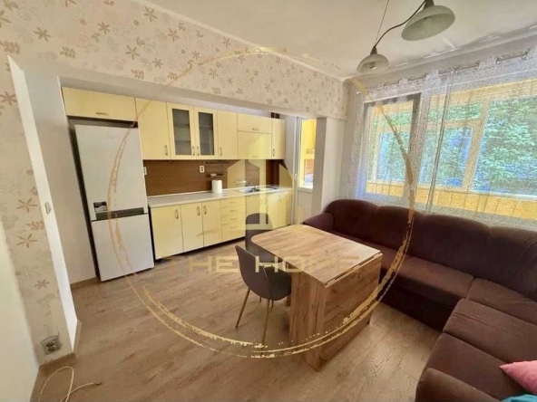 Дава се под наем Двустаен апартамент в Варна, Център - 56 кв.м за 450 € - Снимка #1