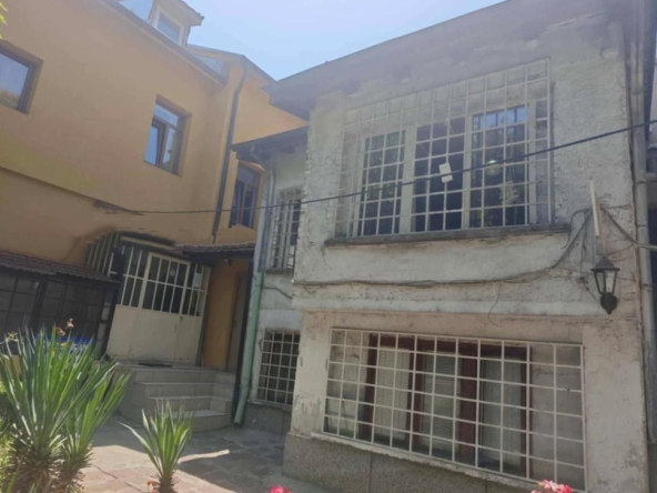 Къща в София, Център - 80 кв.м за 3750 €/кв.м - Снимка #1