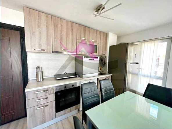 Дава се под наем Тристаен апартамент в Варна, Колхозен пазар - 70 кв.м за 498.27 € - Снимка #1