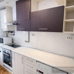 Дава се под наем Четиристаен апартамент в Варна, Център - 110 кв.м за 698.19 € - Снимка #1