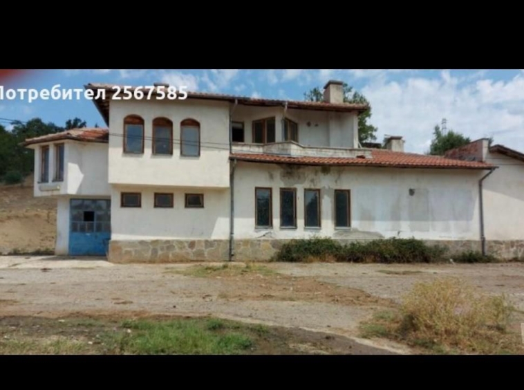 Промишлена сграда в с. Нановица, Област Кърджали - 1440 кв.м за 21 €/кв.м - Снимка #1