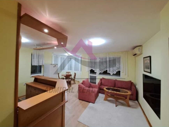 Дава се под наем Тристаен апартамент в Варна, Цветен квартал - 84 кв.м за 650 € - Снимка #1