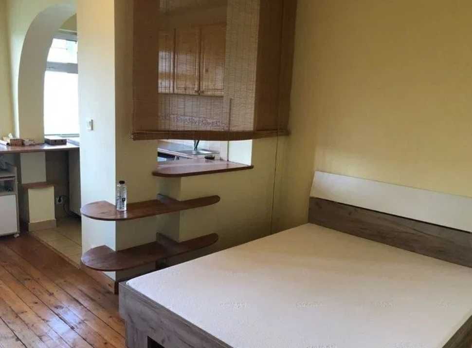 Дава се под наем  в Пловдив, Старият град - 22 кв.м за 102 € - Снимка #1