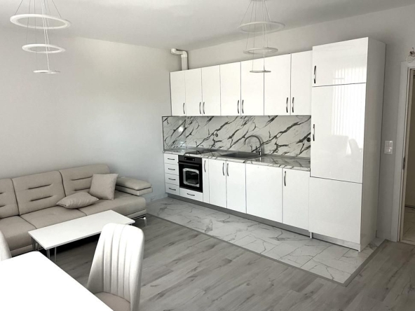 Дава се под наем Двустаен апартамент в Пловдив, Христо Смирненски - 60 кв.м за 575 € - Снимка #1