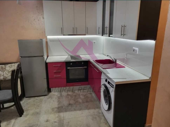 Дава се под наем Двустаен апартамент в Варна, Колхозен пазар - 50 кв.м за 390 € - Снимка #1