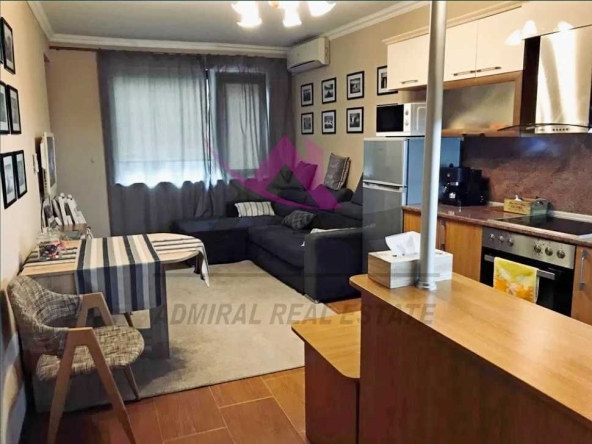 Дава се под наем Двустаен апартамент в Варна, Гръцка махала - 53 кв.м за 600 € - Снимка #1