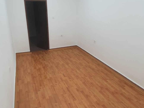 Дава се под наем Офис в Бургас, Възраждане - 30 кв.м за 204 € - Снимка #1