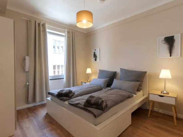 Дава се под наем Тристаен апартамент в Пловдив, Каменица 1 - 99 кв.м за 275 € - Снимка #1