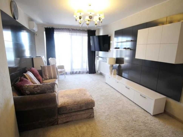 Дава се под наем Тристаен апартамент в Пловдив, Център - 75 кв.м за 209.1 € - Снимка #1