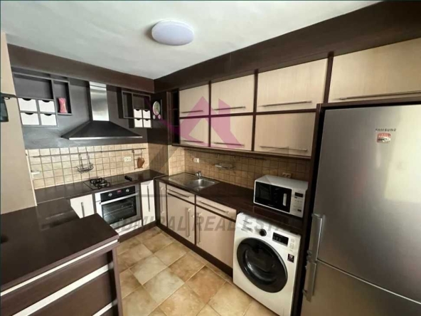 Дава се под наем Двустаен апартамент в Варна, Конфуто - 65 кв.м за 500 € - Снимка #1